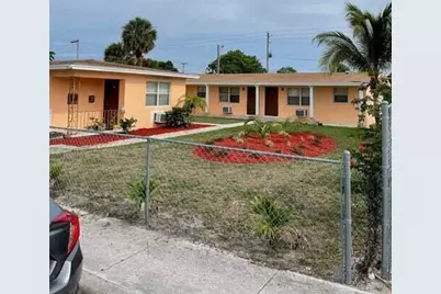 1564 W 28th Street #B, Riviera Beach, FL 33404 - Photo 1