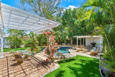 612 Kanuga Drive, West Palm Beach, FL 33401 - Photo 1