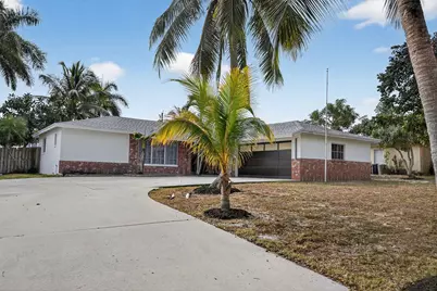 8776 SE Bahama Circle, Hobe Sound, FL 33455 - Photo 1