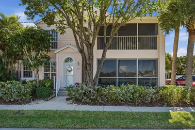391 NE Plantation Road #215, Stuart, FL 34996 - Photo 1