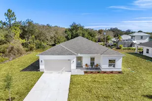8846 97th Ct, Vero Beach, FL 32967 - Photo 1
