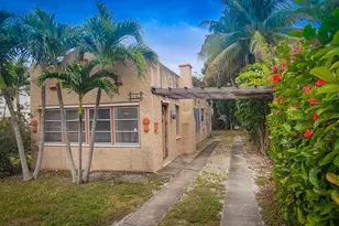 842 Selkirk St, West Palm Beach, FL 33405 - Photo 1