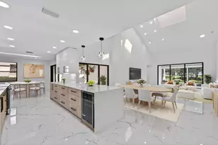 6 Clubhouse Ln, Boynton Beach, FL 33436 - Photo 1