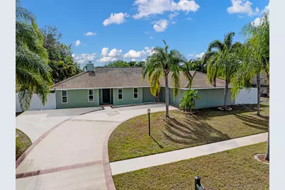 1826 SE Greendon Avenue, Port Saint Lucie, FL 34953 - Photo 1