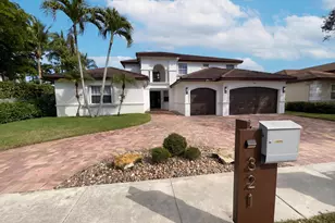 321 SW 159th Dr, Pembroke Pines, FL 33027 - Photo 1