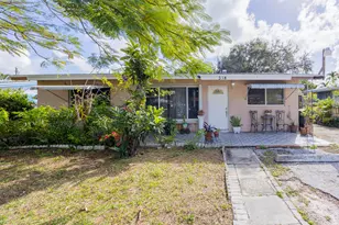 318 SW 2nd St, Boca Raton, FL 33432 - Photo 1