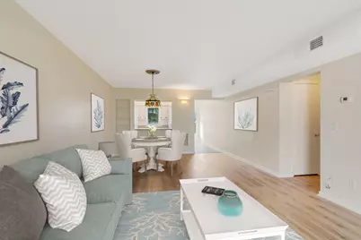 677 Royal Palm Boulevard #6, Vero Beach, FL 32960 - Photo 1