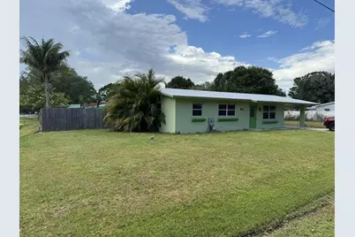 2711 S 27th Street, Fort Pierce, FL 34981 - Photo 1