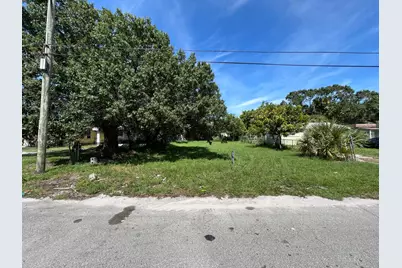 312 N 18th Street, Fort Pierce, FL 34950 - Photo 1