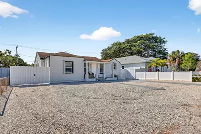 836 Ridgewood Drive, West Palm Beach, FL 33405 - Photo 1