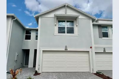 625 Salisbury Circle #Circle, Fort Pierce, FL 34982 - Photo 1