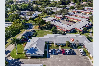 539 Franconia Circle #B, Lake Worth, FL 33467 - Photo 1