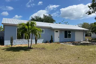 2142 SE East Dunbrooke Cir, Port Saint Lucie, FL 34984 - Photo 1