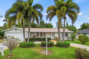 723 SW 27th Terrace, Boynton Beach, FL 33435 - Photo 1