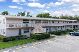 99 Sussex E, West Palm Beach, FL 33417 - Photo 1