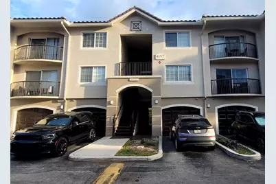 4197 N Haverhill Road #212, West Palm Beach, FL 33417 - Photo 1
