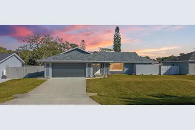 121 SE Lakehurst Drive, Port Saint Lucie, FL 34983 - Photo 1