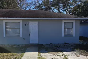 1407 E Ave E, Fort Pierce, FL 34950 - Photo 1