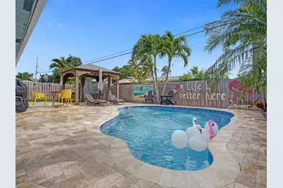 2750 NE 10th Avenue, Pompano Beach, FL 33064 - Photo 1