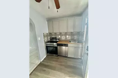 23 SE 12th Street #22, Dania Beach, FL 33004 - Photo 1