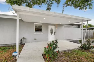 419 Cheyenne Dr, Lake Worth, FL 33462 - Photo 1