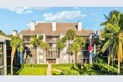 122 Bay Colony Drive N, Juno Beach, FL 33408 - Photo 1