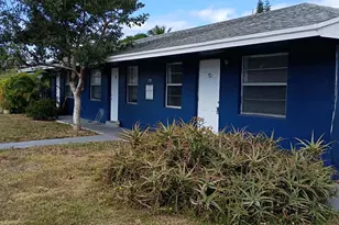 105 SW 5th Ave, Boynton Beach, FL 33435 - Photo 1