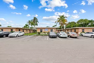 825 NW 10th Terrace, Fort Lauderdale, FL 33311 - Photo 1