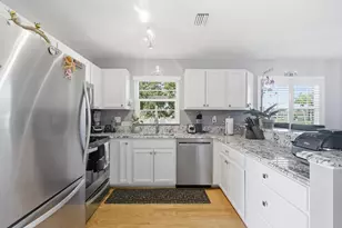53 Woodland Dr, Vero Beach, FL 32962 - Photo 1