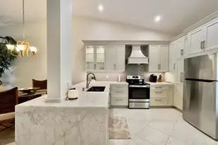 202 Cypress Point Dr, Palm Beach Gardens, FL 33418 - Photo 1