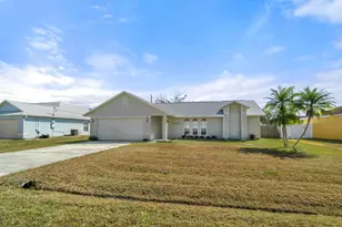 2850 SE Buccaneer Cir, Port Saint Lucie, FL 34952 - Photo 1