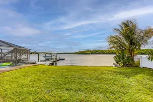 100 SW Hideaway Pl, Stuart, FL 34994 - Photo 1