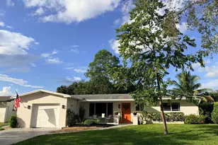 10611 NW 18th Pl, Pembroke Pines, FL 33026 - Photo 1