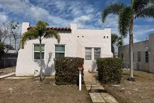 717 Selkirk St, West Palm Beach, FL 33405 - Photo 1