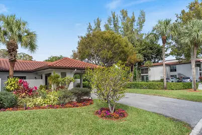 9207 Pecky Cypress Lane #9b, Boca Raton, FL 33428 - Photo 1