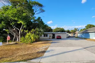 1510 18th Ave N, Lake Worth, FL 33460 - Photo 1