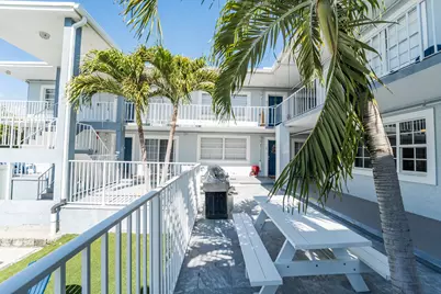 801 Andrews Avenue #9, Delray Beach, FL 33483 - Photo 1