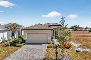 320 SE Via Sangro, Port Saint Lucie, FL 34952 - Photo 1