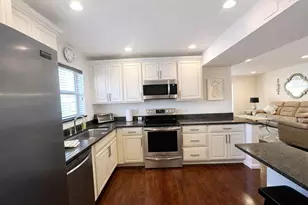 11 Colonial Club Dr, Boynton Beach, FL 33435 - Photo 1