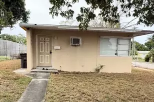 801 39th Ct, West Palm Beach, FL 33407 - Photo 1