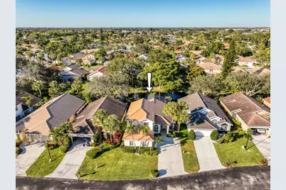 2767 S Clearbrook Circle, Delray Beach, FL 33445 - Photo 1