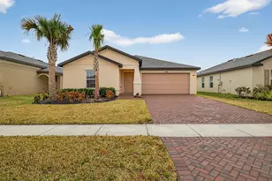 748 Carlyle Wy, Fort Pierce, FL 34947 - Photo 1