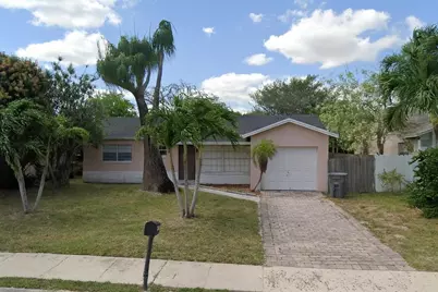 22685 SW 64th Way, Boca Raton, FL 33428 - Photo 1