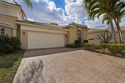 8400 Nicholls Point, West Palm Beach, FL 33411 - Photo 1