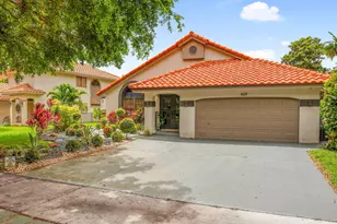 469 NW 38th Ave, Deerfield Beach, FL 33442 - Photo 1