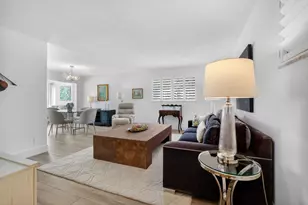 33 Colonial Club Dr, Boynton Beach, FL 33435 - Photo 1