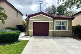 4274 NW 1st Pl, Deerfield Beach, FL 33442 - Photo 1