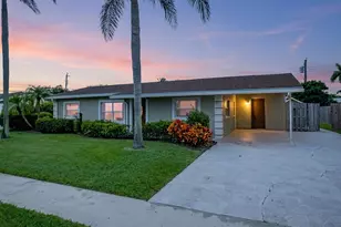 425 Palo Alto Dr, Palm Springs, FL 33461 - Photo 1