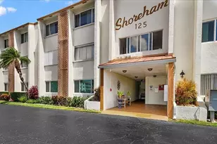 125 Shore Ct, North Palm Beach, FL 33408 - Photo 1