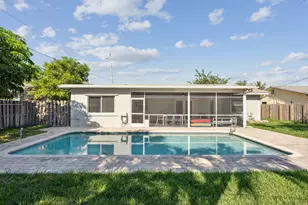 428 SE 2nd St, Deerfield Beach, FL 33441 - Photo 1